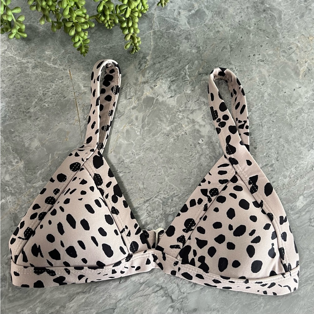 ONE ONE SWIM *NWOT* Bikini Kameron Top